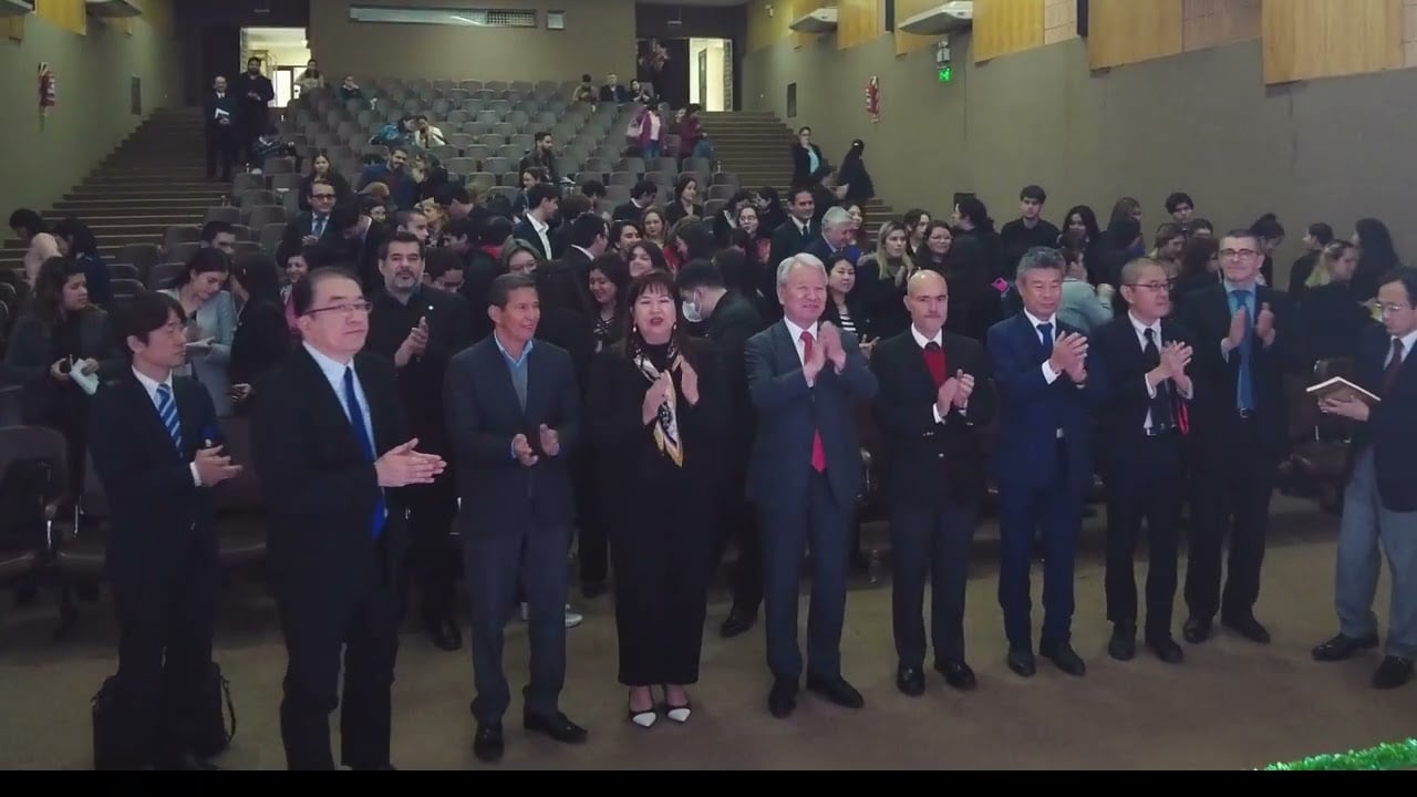 Conferencia: Cómo la experiencia de Occidente contribuyó a delinear el Estado Moderno Japonés