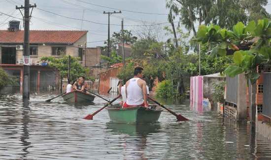 La UNA realiza campaña solidaria a favor de los damnificados por las inundaciones