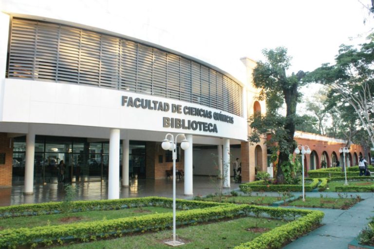 Facultad de Ciencias Químicas cumple 81 años al servicio de la sociedad