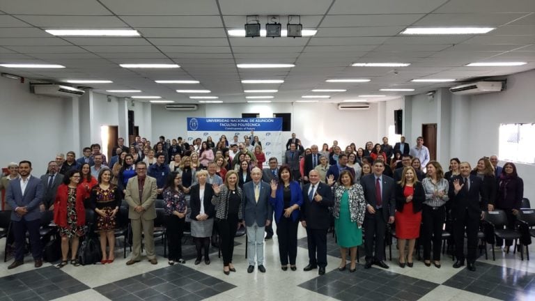 Rectora de la UNA preside acto de apertura del III Congreso Internacional y IV Congreso Nacional de Educación a Distancia