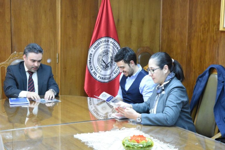 Coordinador de proyecto CONSENS por la UAB visita la UNA