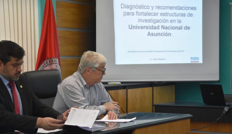 Experto alemán presenta análisis sobre la situación actual de la Investigación en la UNA