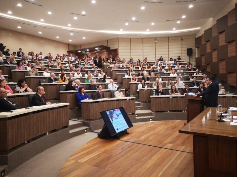 Conferencia Internacional sobre Calidad de Educación con apoyo de la UNA