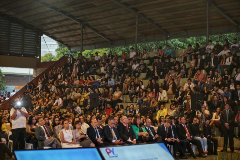 Con gran éxito inició Paraguay Grande en la UNA