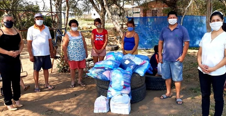 Ñemoirũ – Perchero Móvil: la UNA entrega donaciones a Comunidades de San Lorenzo