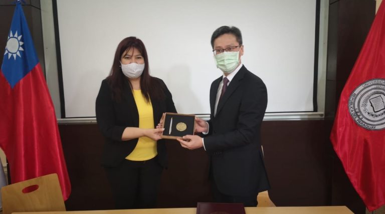 UNA recibe donación de la Embajada de la República de China – Taiwán
