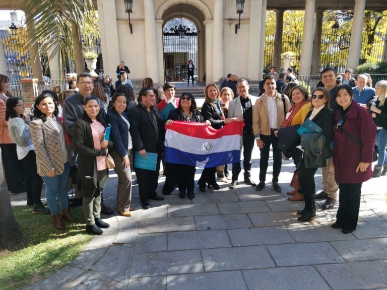 Gestores de movilidad de la UNA participaron en congreso de internacionalización