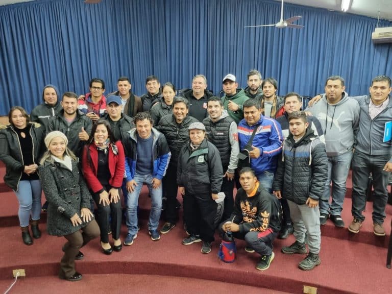 Más de un centenar de participantes en taller sobre nutrición en el fútbol