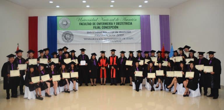 FENOB-UNA, filial Concepción celebra el egreso de 61 profesionales de blanco