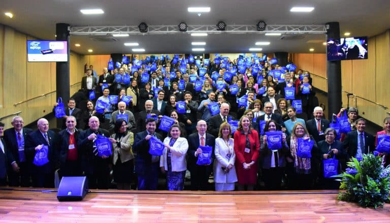 Autoridades de la UNA presentaron el proyecto Aula Pyahu durante Foro de la APUP