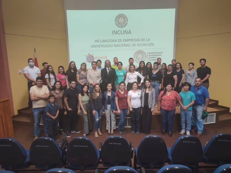 INCUNA difundió actividades durante jornada para emprendedores