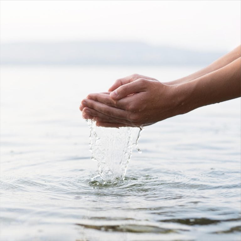 Agua: un mojado recorrido por algunas de sus aristas