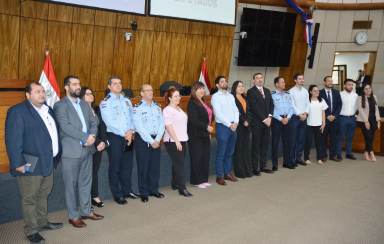 Compromiso entre instituciones para mejorar la seguridad y movilidad de estudiantes de la UNA