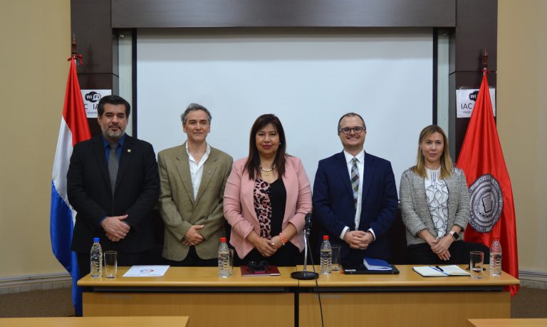 Rectora se reunió con expositores internacionales con miras a congreso sobre derecho nuclear