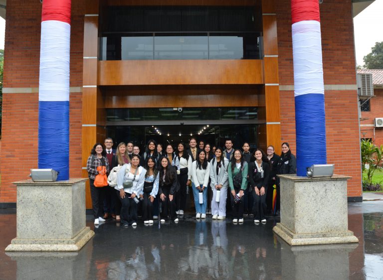 Delegación de la Universidad de Texas visita la UNA para cooperar en área de salud