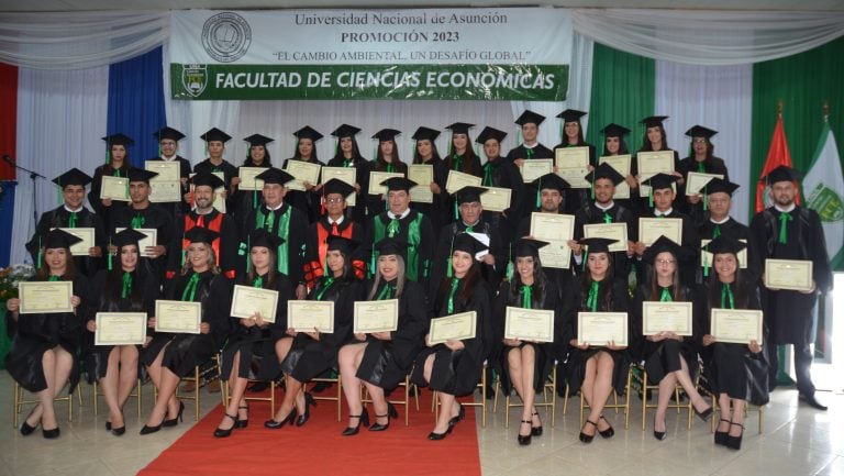 Contadores de San Pedro del Ycuamandyyú celebraron sus títulos de la UNA