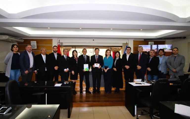 Abordaron IA, estrategias y desarrollo de cursos durante visita de comitiva taiwanesa