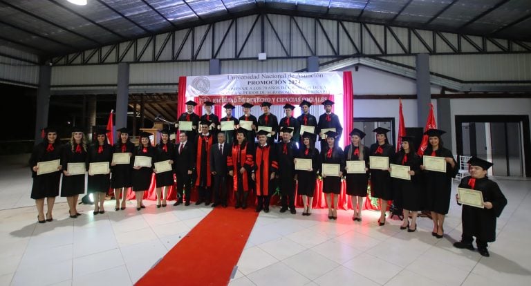 Profesionales de las ciencias jurídicas se recibieron en Santaní