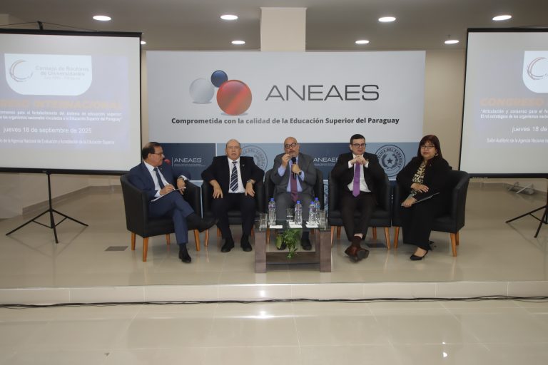 ANEAES celebró congreso internacional con autoridades de educación superior del país
