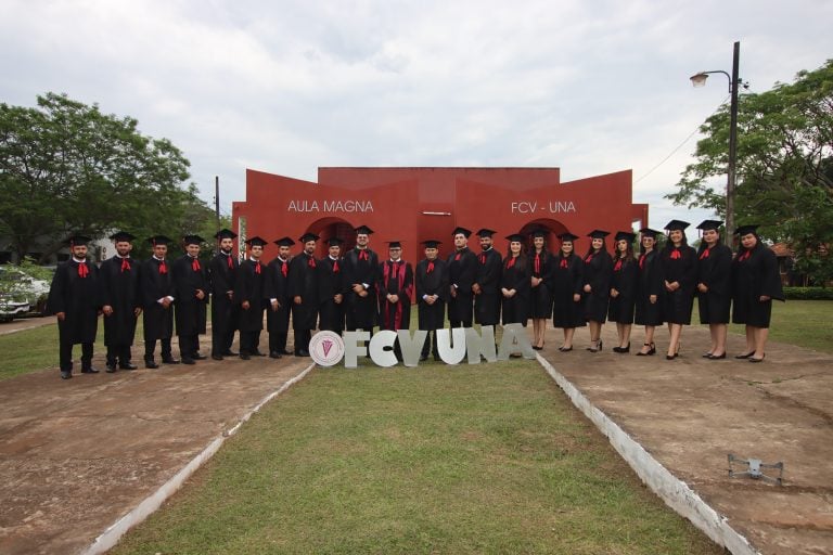 Caazapá suma profesionales de veterinaria de la UNA