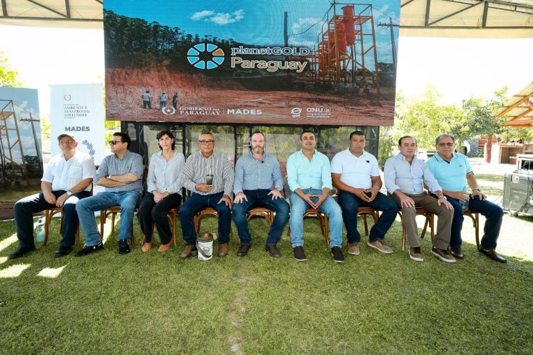 La UNA participó del lanzamiento de planetGOLD Paraguay para impulsar minería de oro