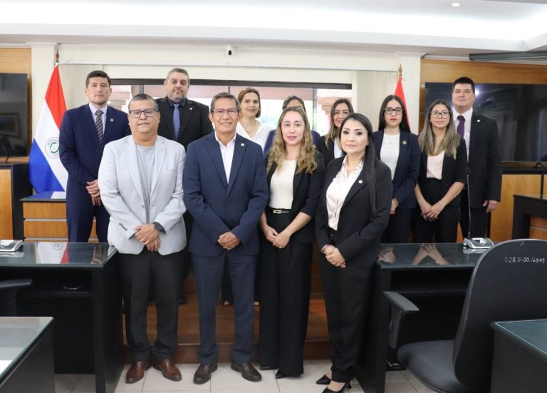 Rectorado de la UNA recibió a auditores de la Contraloría para evaluar el Sistema de Control Interno