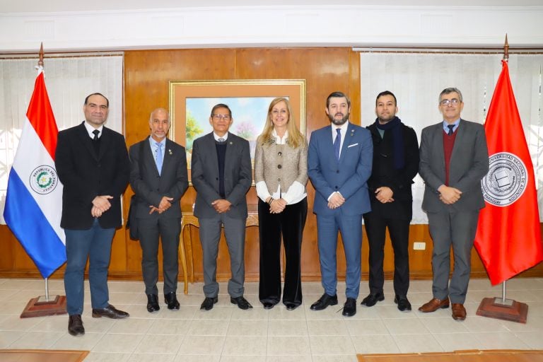 UNA y la Universidad de Salamanca fortalecen vínculos de cooperación académica