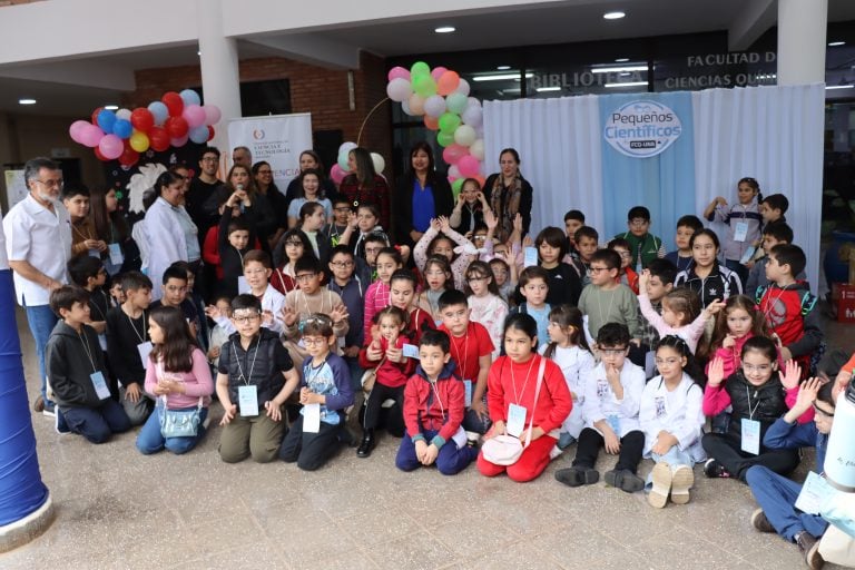 FCQ-UNA promovió divulgación científica con la actividad “Pequeños Científicos”