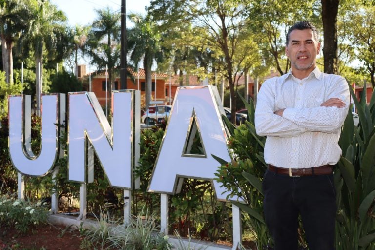 De la FACEN-UNA al escenario internacional: la trayectoria de Ángel Ibáñez y el valor de aprender toda la vida