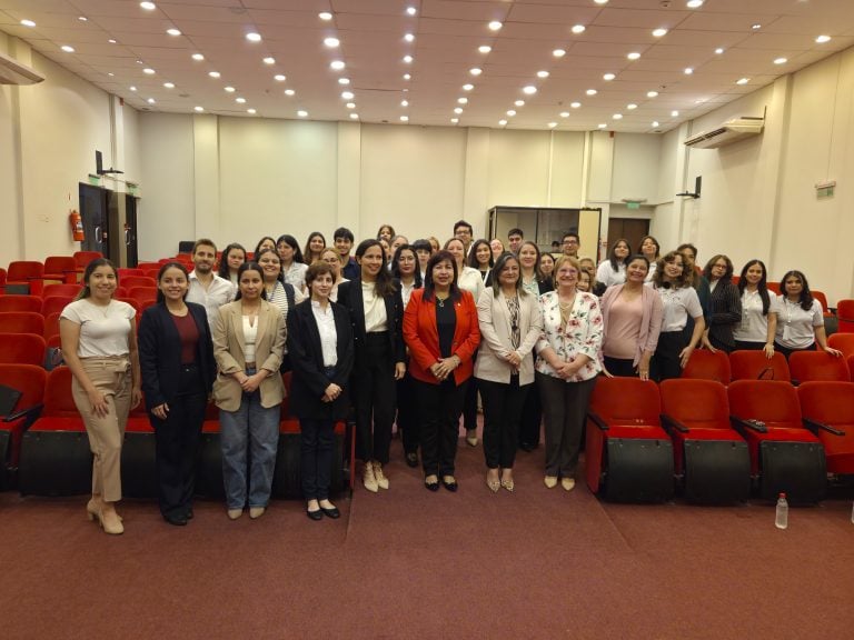 Celebran Día Mundial del Farmacéutico con jornada académica, acuerdos estratégicos y con miras a la biotecnología
