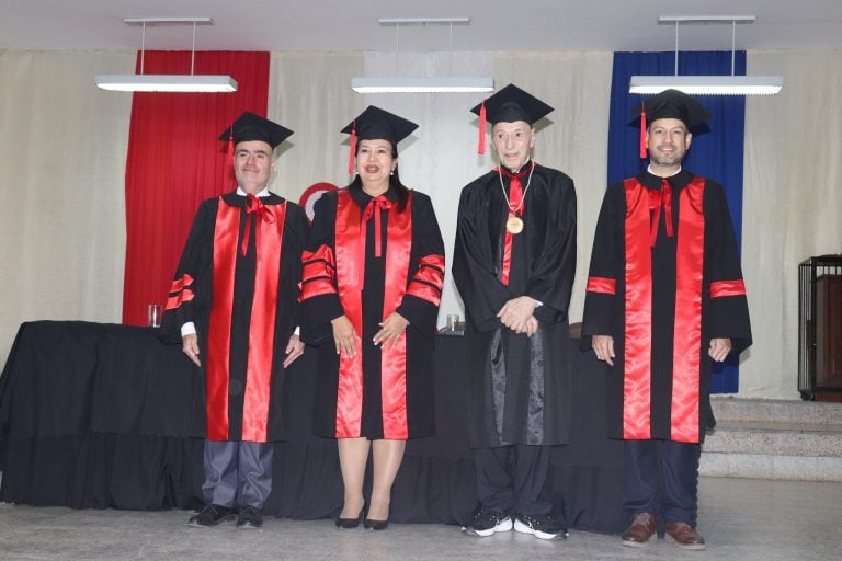 La UNA distinguió a Eugenio Raúl Zaffaroni con el título de Doctor Honoris Causa
